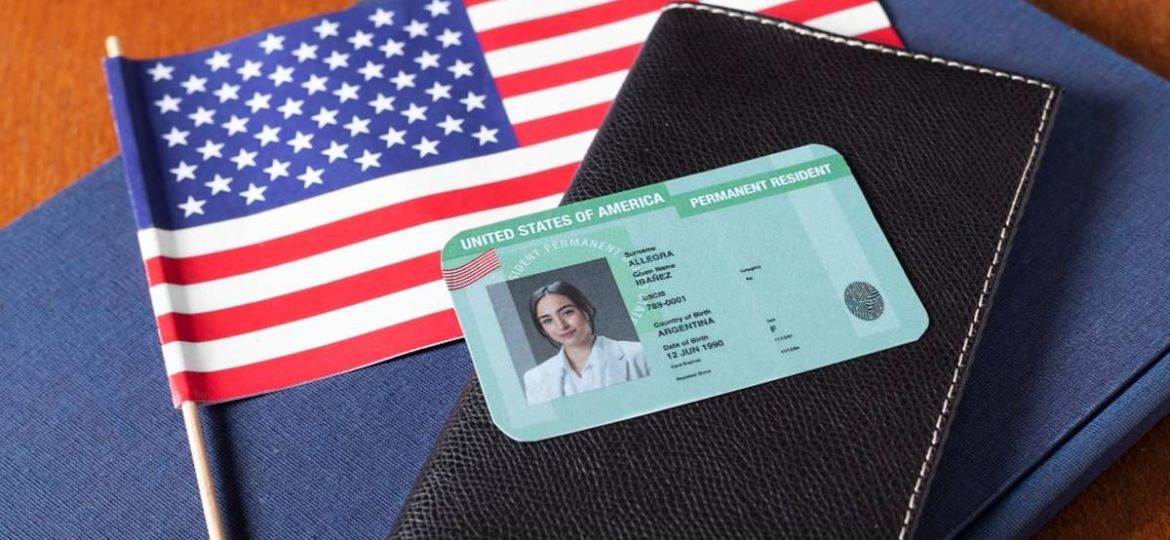 EU-acusa-a-11-personas-de-organizar-matrimonios-falsos-para-obtener-green-cards