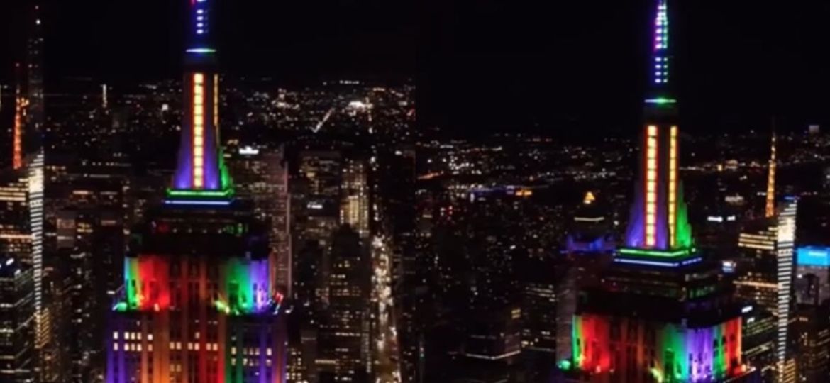 El-Empire-State-Building-se-ilumina-por-el-cumpleanos-84-de-Jerry-Garcia