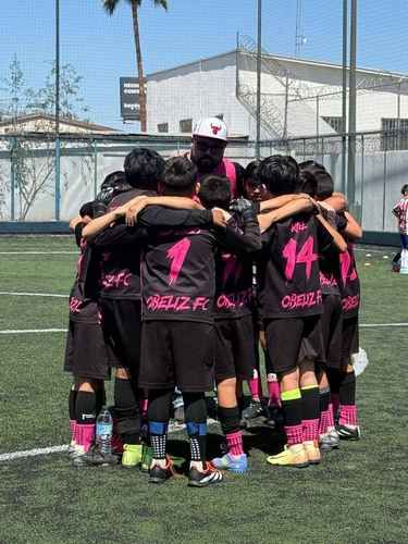 Equipo-infantil-de-Tijuana-vuelve-a-Mexico-tras-quedar-varado-por-sismo-en-Colombia