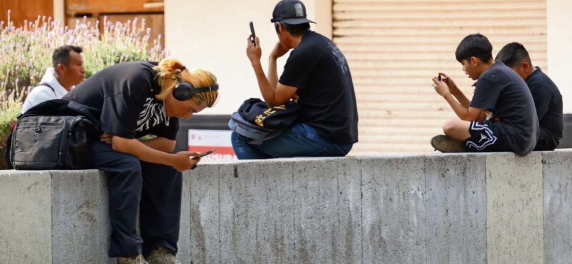 Estudiantes-y-docentes-recurren-a-la-IA-para-buscar-apoyo-emocional