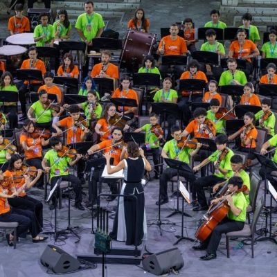 Festival-PAAX-GNP-concluye-con-una-Sinfonia-Familiar-dirigida-por-Alondra-de-la-Parra