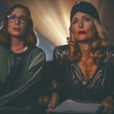 Gillian-Anderson-explora-el-deseo-femenino-en-el-terror-con-Campamento-Miasma