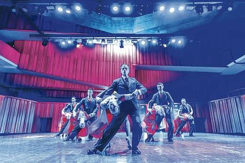 Las-milongas-portenas-mantienen-vivo-el-ritual-del-tango-en-Buenos-Aires