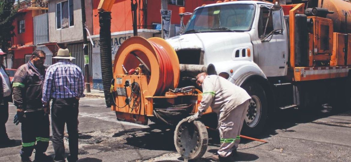Lluvias-en-CDMX-asi-puedes-pedir-gratis-el-desazolve-de-una-coladera