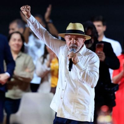 Lula-da-Silva-oficializa-candidatura-a-la-reeleccion-en-Brasil