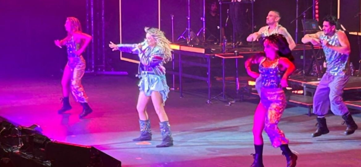 Maria-Jose-estrena-Respirar-durante-concierto-en-el-Auditorio-Nacional