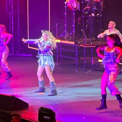 Maria-Jose-estrena-Respirar-durante-concierto-en-el-Auditorio-Nacional