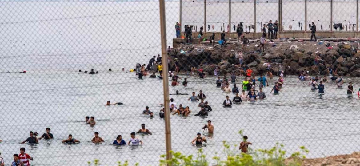 Meta-y-TikTok-refuerzan-la-verificacion-ante-la-crisis-migratoria-en-Ceuta