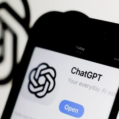 OpenAI-pausa-actividades-de-Astra-tras-detectar-capacidades-criticas-de-ciberseguridad