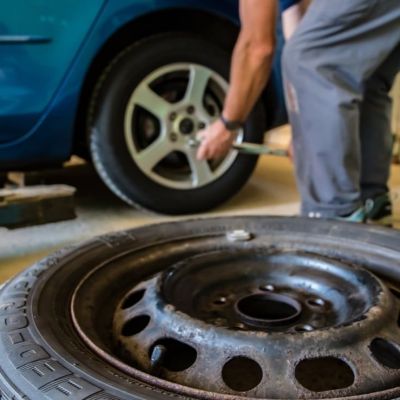 Por-que-algunos-autos-nuevos-ya-no-incluyen-llanta-de-refaccion