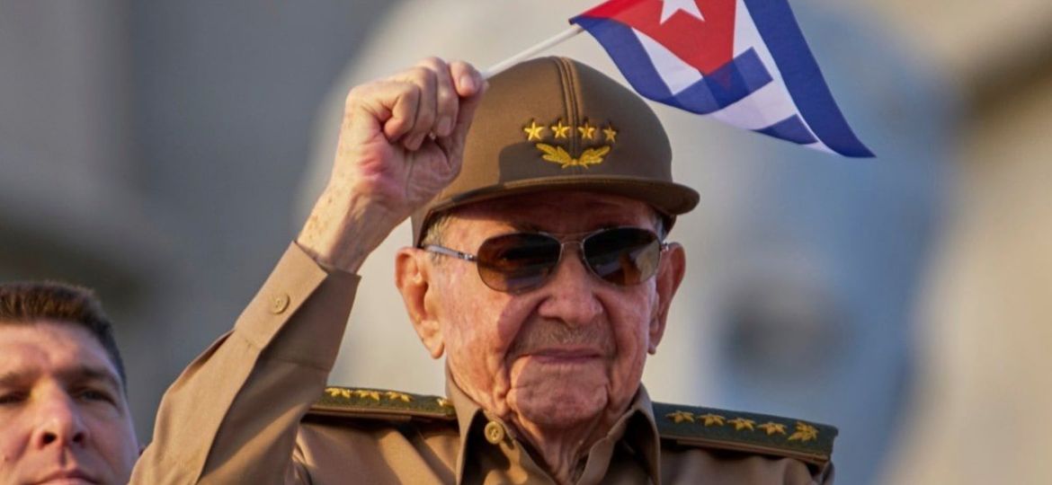 Raul-Castro-reaparece-en-publico-durante-actos-por-el-centenario-de-Fidel-en-Cuba