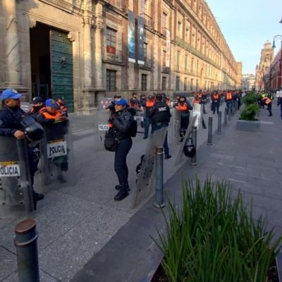 Refuerzan-accesos-a-Palacio-Nacional-ante-reunion-de-Sheinbaum-con-la-Seccion-22-de-la-CNTE