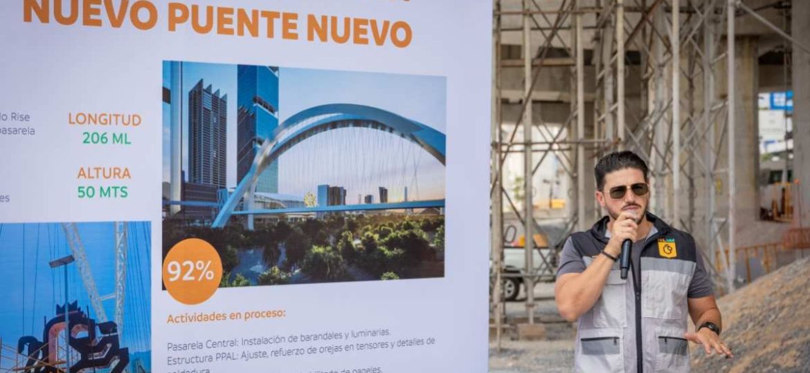 Samuel-Garcia-supervisa-avances-de-los-puentes-La-Virgen-y-Nuevo-en-Monterrey