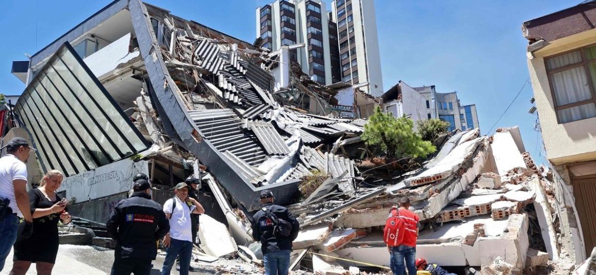 Terremoto-de-magnitud-7.4-deja-al-menos-111-muertos-en-Colombia