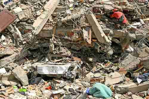 Terremoto-de-magnitud-7.4-deja-mas-de-280-muertos-y-danos-en-cientos-de-municipios-de-Colombia