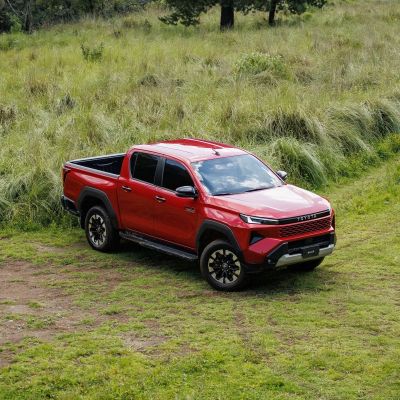 Toyota-Hilux-2027-llega-a-Mexico-precios-y-versiones-de-la-nueva-pick-up