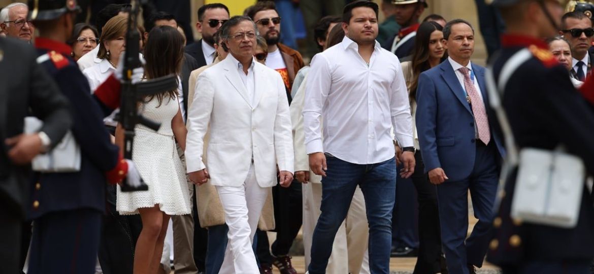 VIDEO-Gustavo-Petro-deja-la-Casa-de-Narino-en-su-ultimo-acto-como-presidente-de-Colombia