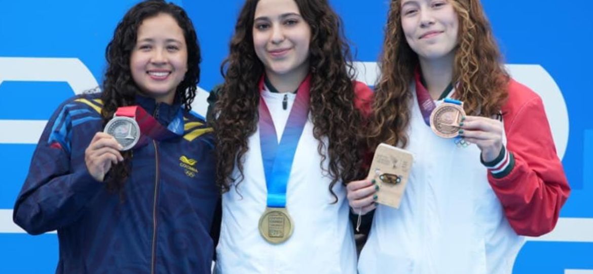 Zyanya-Parra-conquista-el-oro-en-trampolin-de-tres-metros-en-Santo-Domingo-2026